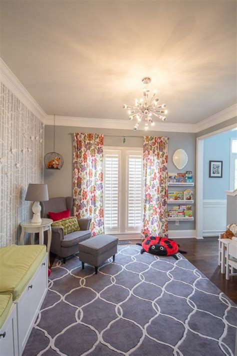 Ein wunderschöner runder häkeln teppich ist ideal für ein schlafzimmer, kinderzimmer oder als spielmatte. Babyzimmer Teppich für das niedlichste Zimmer in der Wohnung