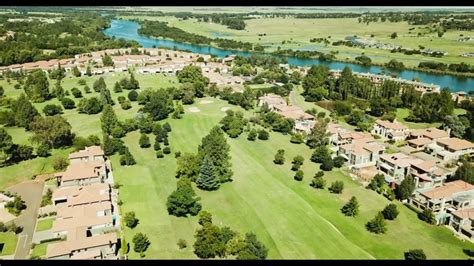 Six Bedroom Home For Sale Emfuleni Golf Estate - YouTube