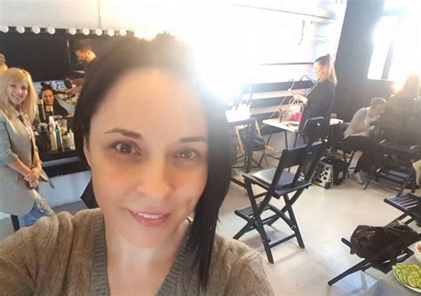 Savesave cheescake fara coacere andreea raicu for later. Andreea Marin, fara strop de machiaj!