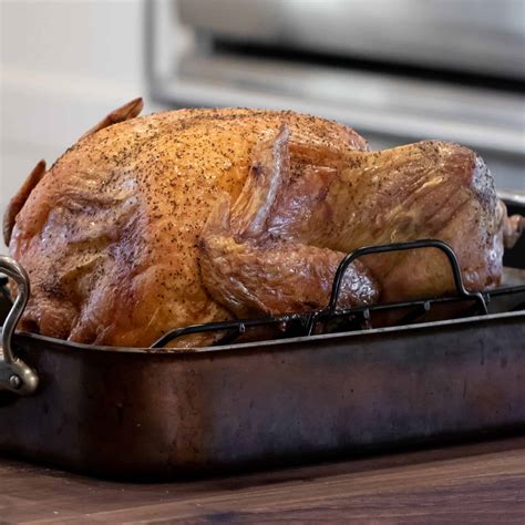 How To Cook A Turkey In An Oven The Black Peppercorn