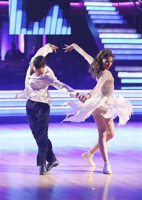 Dancing With The Stars 2013 Finals Freestyle Zendaya Val Dancing