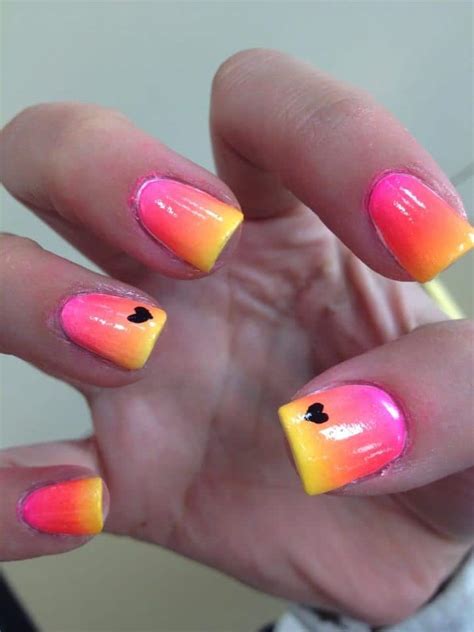 Try These Summer Nail Designs Before Fall Cowgirl Magazine