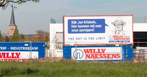 Is he still in the office every day? Willy Naessens maakt groot uithangbord voor Jan Kriekels ...
