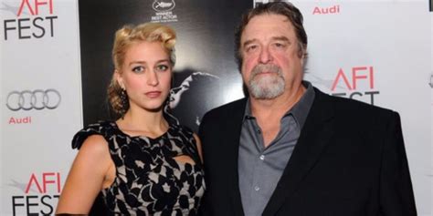 Anna beth goodman is the wife of john goodman. Annabeth Hartzog and John Goodman - Dating, Gossip, News ...