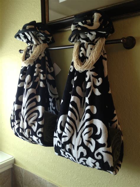 Upping the look of your bathroom isn't a tough task; how to store towels in bathroom! | Bathroom decor, Fashion ...