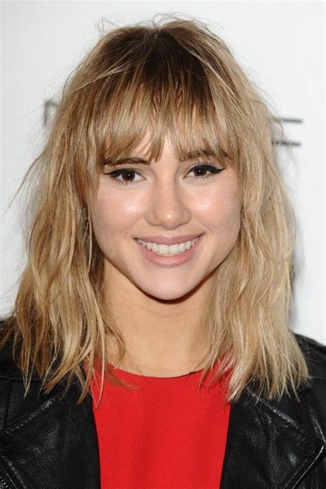Girls with fine hair will find it appropriate to look more splendid. 15 Gorgeous Fringe Hairstyles For Women - Haircuts ...
