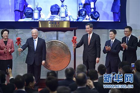 港交所行政總裁李小加承認制度再完美亦無法完全杜絕害蟲，一旦發現便會亳不猶豫地去除 。2019年6月26日，廉政公署拘捕了港交所首次公開招股審查組一名前聯席主管及兩名相關人士 。該名聯席主管涉嫌在上市申請審批過程中貪污 。 參見 港交所举行"深港通"开通仪式_新闻_腾讯网