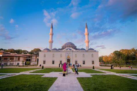 Islam In America And Canada Diyanet Center Of America Lanham Maryland