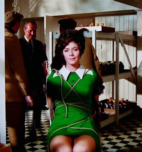 Linda Thorson As Tara In The Avengers Avengers Girl Celebrities In