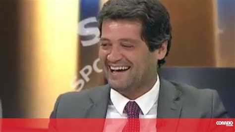 O deputado andré ventura deixou de fazer parte dos comentadores desportivos da cmtv e de ter a crónica no jornal correio da manhã, confirmou a revista visão. André Ventura ri dos títulos do Sporting - Vídeos ...
