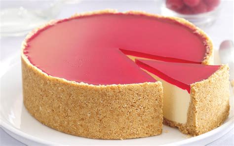 This raspberry and lemon cheesecake makes a great summertime treat. lemon raspberry cheesecake