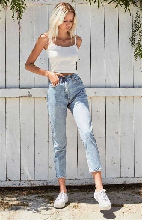 5 Ideas To Wear Mom Jeans Outfits Cool And Effortless Looks Fashionblog