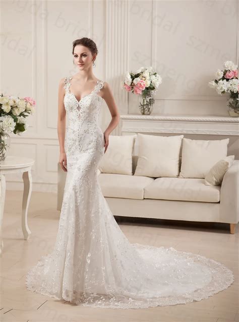 Great Fitted Lace Wedding Dresses Of The Decade Check It Out Now Goldweddingdress3