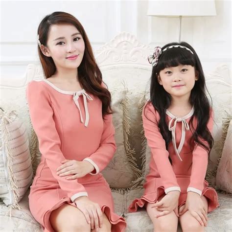 List 99 Pictures Mother And Daughter Matching Outfits For Pictures Superb 102023