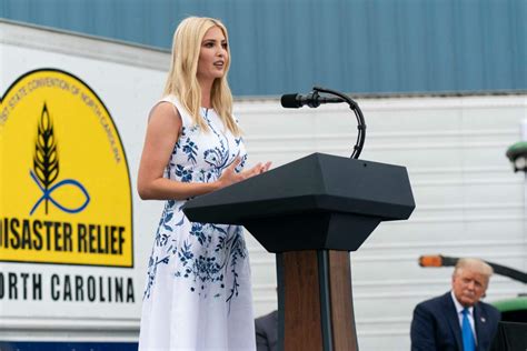 Photos Ivanka Trump En Robe Florale Pour La Convention Nationale Des