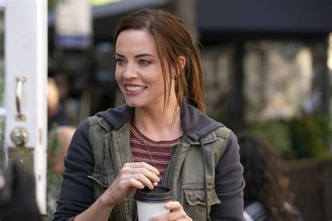 Molly Burnett Exits Law And Order Svu After Just One Season Photo 4935311 Photos Just