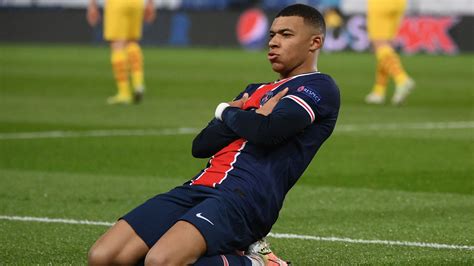 Mbappe breaks Messi record as PSG star becomes youngest player to reach 