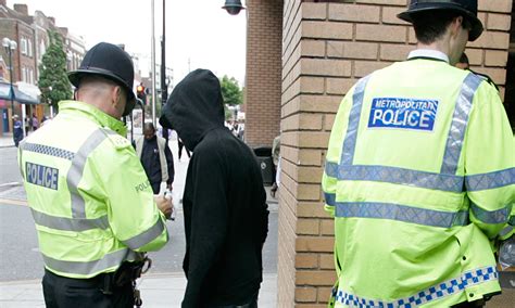 Labour Offers Backing For Reform Of Police Stop And Search Law The