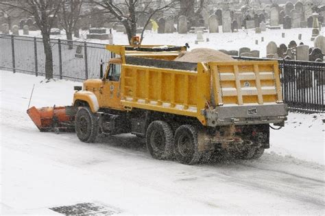 Low Salt Supplies Could Force Interstate Closures In Snowstorms Dot Chief Says