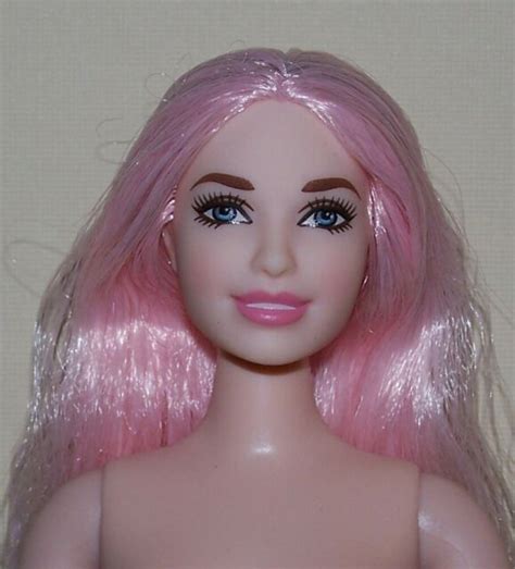 Nude Barbie Doll Fashionista Curvy Doll Pink Hair Blue Eyes Ebay My