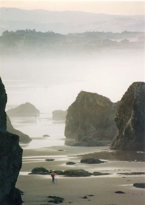 Bandon Oregon Miles Of Beautiful Sand With Beautiful Big Basalt Rocks