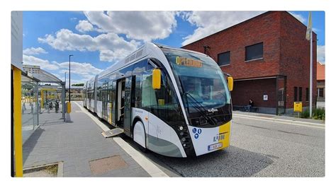 Stap je voor of na de trein op de bus, tram of metro? De Lijn launches the first trambus in Belgium - Brussels Express