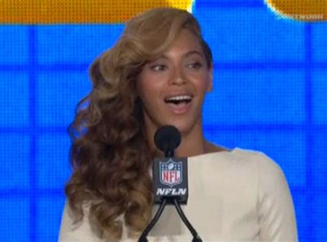 beyoncé sings national anthem live during super bowl halftime show press conference e news