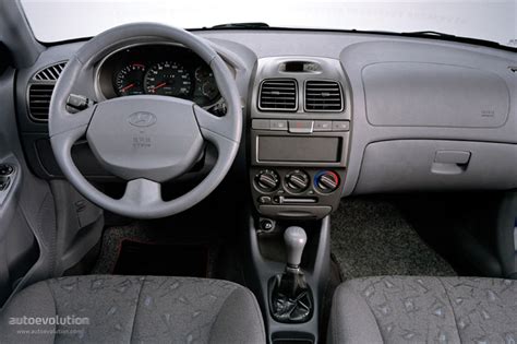 Hyundai Accent 3 Doors Specs And Photos 1999 2000 2001 2002 2003