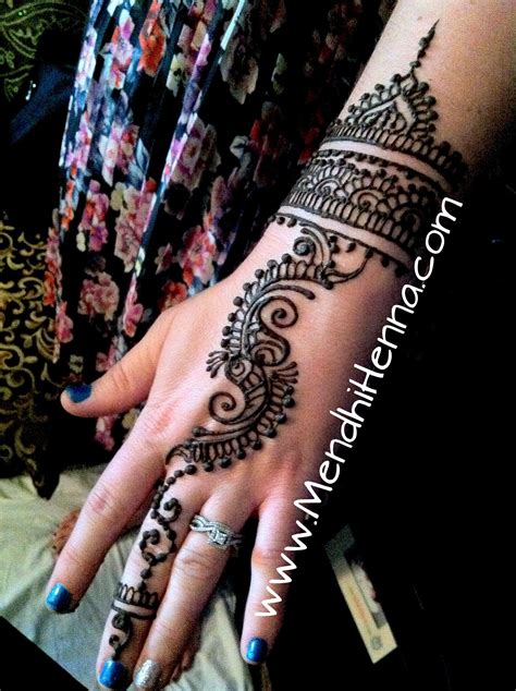 I Want That Henna Doodle Mehndi Tattoo Henna Mehndi Henna Hand