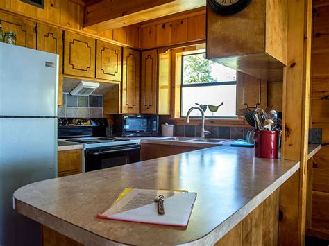The rocky point cabins in sulphur, oklahoma is family owned and operated. Cabin Rental in Oklahoma | Peckerwood Knob Cabins