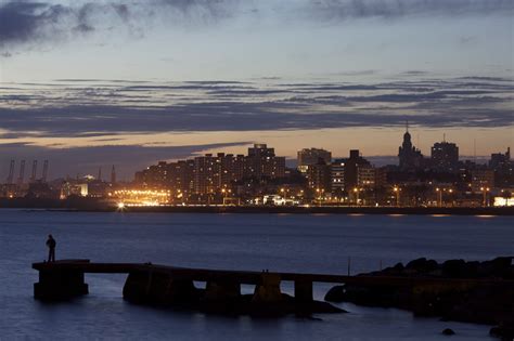 Qué Ver Y Hacer En Una Escala En Montevideo Absolut Cruceros