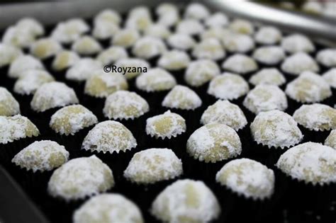 Selamat hari raya buat mat sekeluarga. Mommy Ryan Kitchen: Biskut Makmur~
