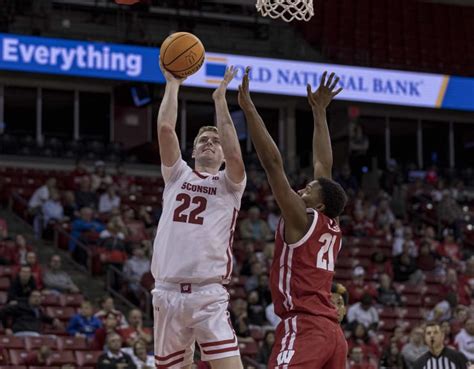 Three Takeaways From Wisconsin Basketballs Red White Scrimmage