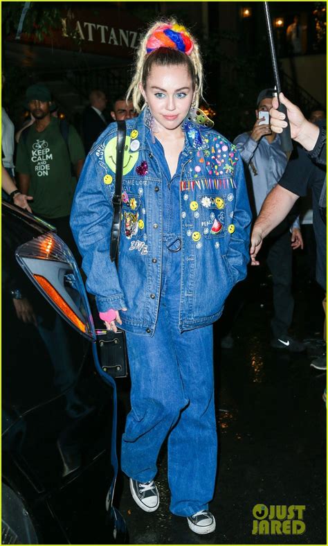 Miley Cyrus Does Double Denim After Snl Rehearsal Photo 3474056