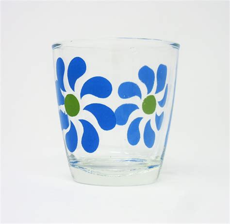 Vintage Hazel Atlas Sour Cream Glass With Blue Daisy Pinwheel Flower