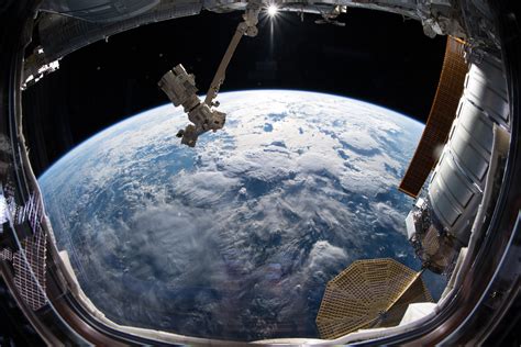 Sharing isolation in space - together - Alexander Gerst's Horizons Blog