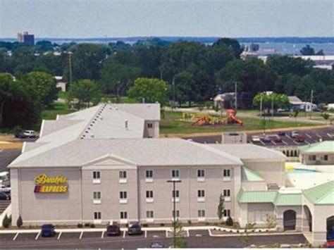 Cedar Points Express Hotel Sandusky Oh Best Price Guarantee