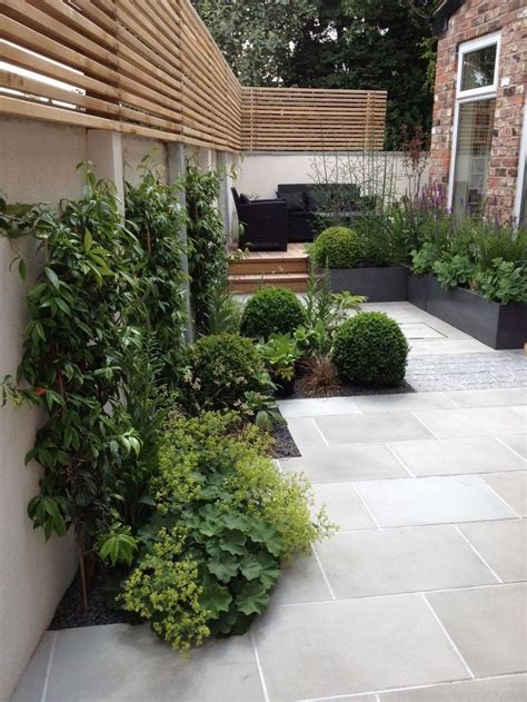 The 25 Best Small Courtyard Gardens Ideas On Pinterest Small