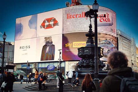Trafalgar Square Din Londra Obiective Turistice De Vizitat In Londra My Xxx Hot Girl