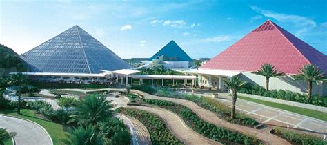 Pete ed garrett and trung doan were the moody gardens. Guide to Visitng Moody Gardens in Galveston, Texas With ...