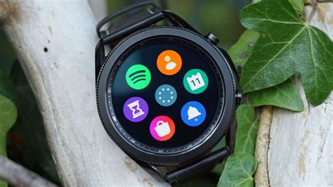 The standard model is the successor to samsung's minimalist and less expensive galaxy watch active 2. Samsung Galaxy Watch 4: Release Date, Price, Blood Glucose Monitor, Specs and Leaks | KnowInsiders