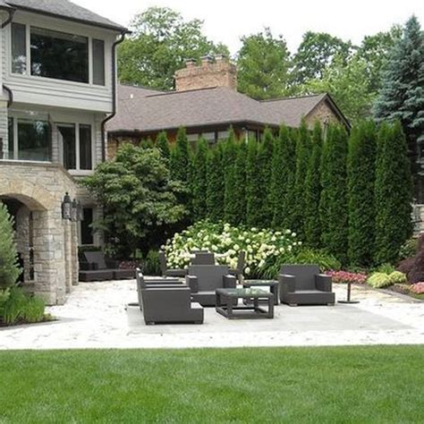 Impressive fence line landscaping can result only from careful attention to both aesthetic and a natural question to ask when you hear talk of fence line landscaping is, why bother at all? Stunning Privacy Fence Line Landscaping Ideas 47 - Rockindeco