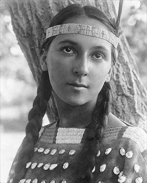 Lucille A Dakota Sioux Woman December 26 1907 Native American Women Native American Indians
