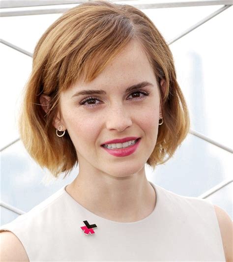 Emma Watsons Hair Evolution From Hermione To Belle Emma Watson Hair Emma Watson Short Hair