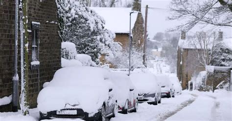 Uk Snow Met Office Issues Amber Warning As Communities May Be Cut Off