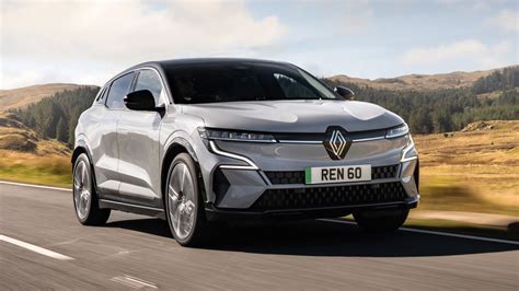 Renault Megane E Tech Electric 2023 Review Big Ambitions Car Magazine