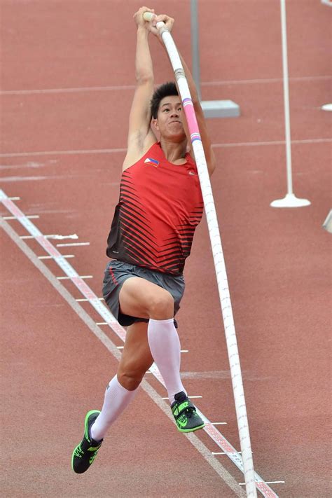 W czytelnych tabelach sprawdzisz wyniki topowych rozgrywek, takich jak liga mistrzów, najlepszych lig krajowych, a także polskiej ekstraklasy czy meczów wirtualnych. UST pole vaulter sets sights on Malaysia SEA Games | VSports