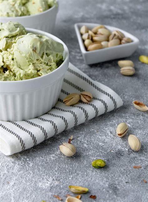 Pistachio Ice Cream Recipe Serving Ice Cream