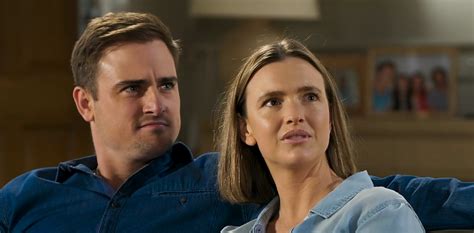 Neighbours Spoilers Sex Tape Scandal For Kyle Canning And Amy Williams What To Watch
