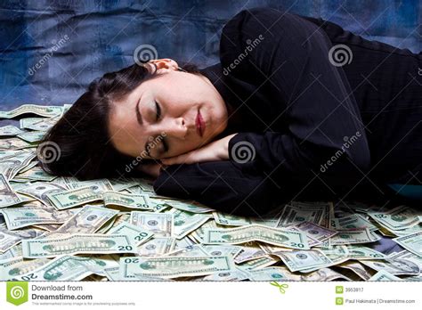 Dreaming About Money This Is What It Means